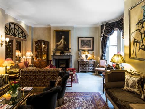San Domenico House — living room