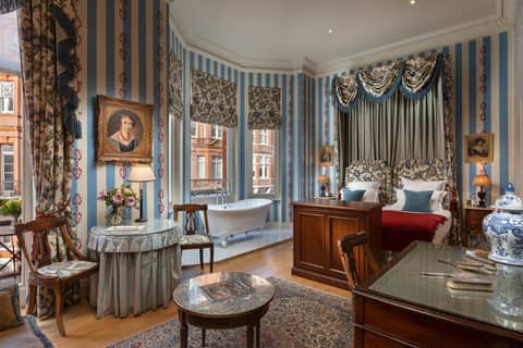 San Domenico House — hotel reception