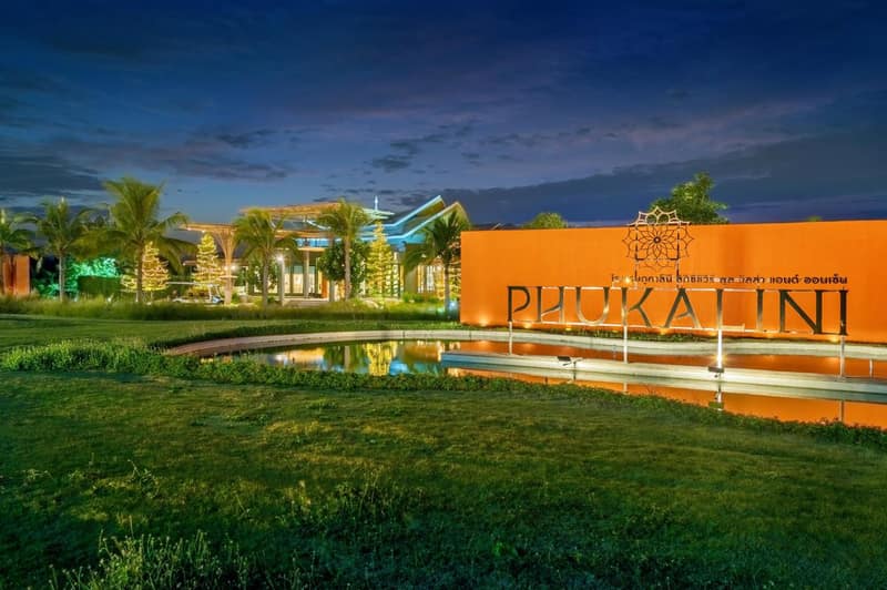 Phukalini Luxury Pool Villa & Onsen — building