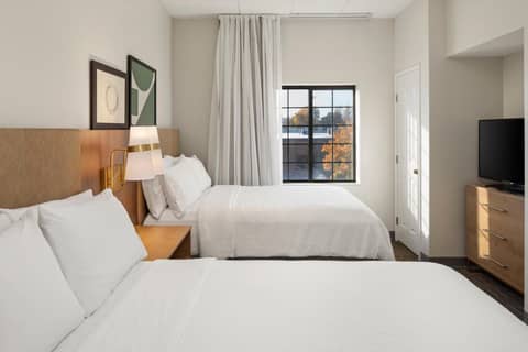 Staybridge Suites Minneapolis-Bloomington by IHG — hotel room