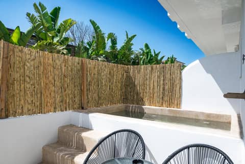 Atma Beach Rooms & Suites — photo 4