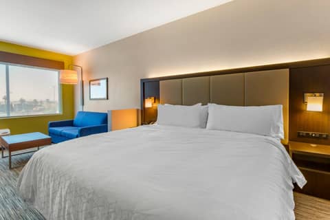 Holiday Inn Express & Suites - Phoenix Dwtn - State Capitol by IHG — photo 8