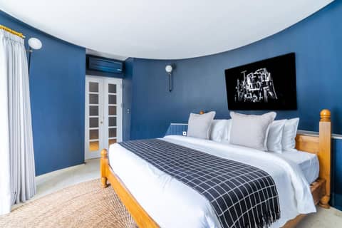 Ulu Cliffhouse - Adults Only — hotel room