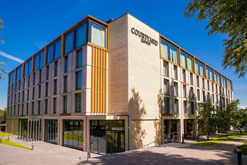 Courtyard by Marriott Edinburgh West — building