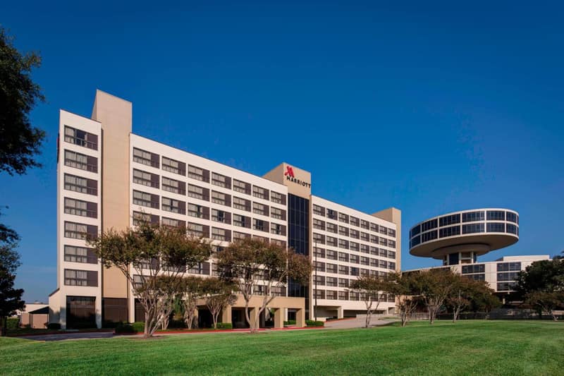 Houston Airport Marriott at George Bush Intercontinental — building