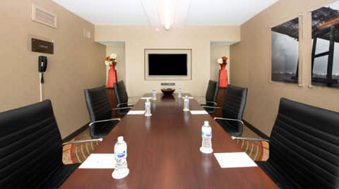 DoubleTree Hotel & Suites Charleston Airport — photo 9