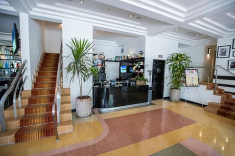 Riviera Suites — recepcion & lobby