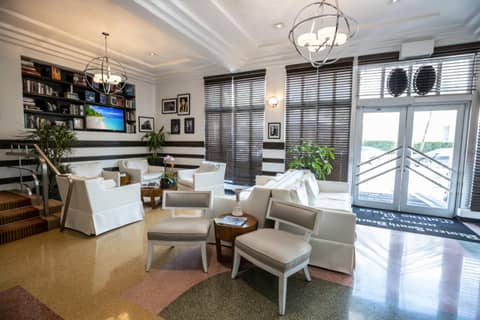 Riviera Suites — recepcion & lobby