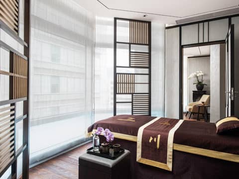 The Langham Hong Kong — hotel room