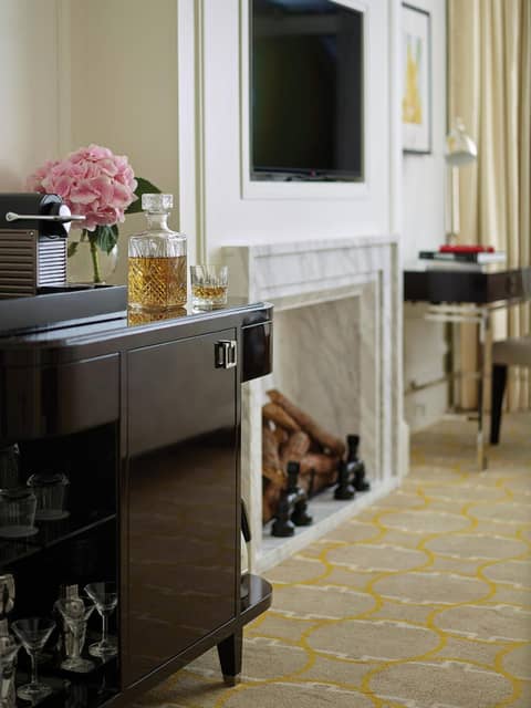The Langham Hong Kong — hotel room