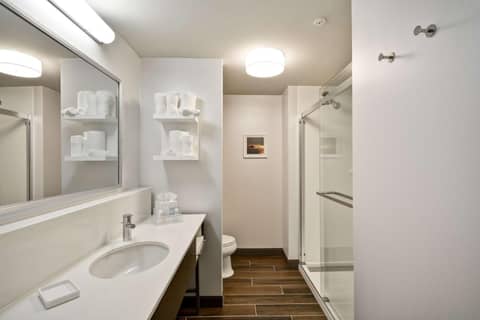 Hampton Inn Livonia Detroit — photo 6