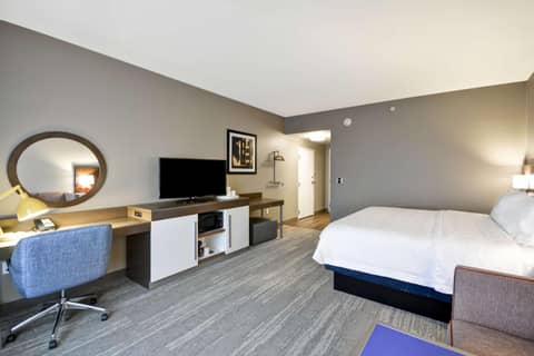 Hampton Inn Livonia Detroit — photo 9