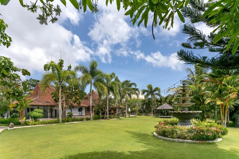 S Resorts Hidden Valley Bali — building
