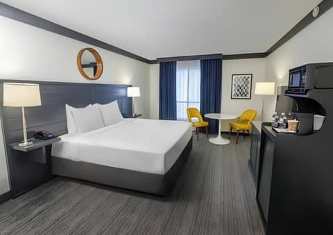 OYO Hotel and Casino Las Vegas — hotel room