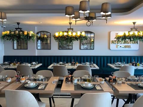 Merit Kensington Hotel — restaurant