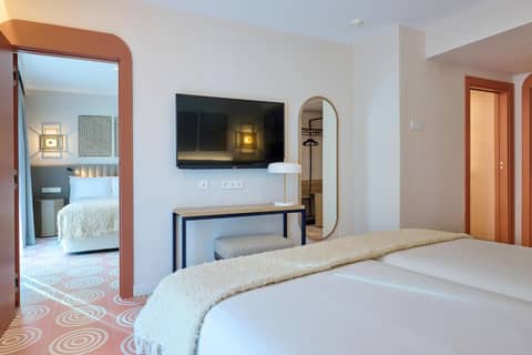 Boutique Hotel Luna Granada Centro — hotel room