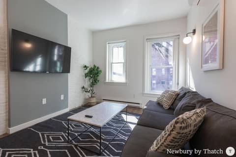 304 Newbury Street by Thatch — photo 8