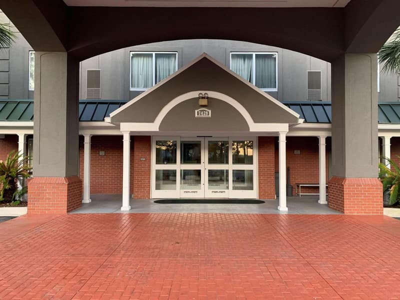 Country Inn & Suites By Radisson, Charleston North, SC — building