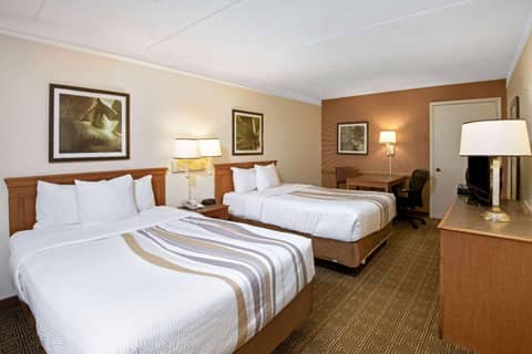 La Quinta Inn by Wyndham San Antonio Market Square — photo 9