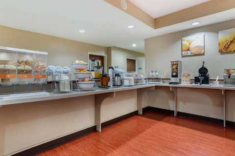 Comfort Suites Jacksonville Airport — photo 6