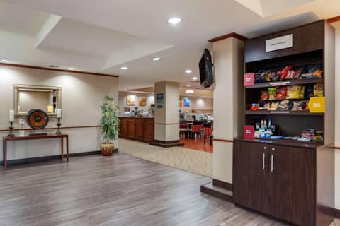 Comfort Suites Jacksonville Airport — photo 9