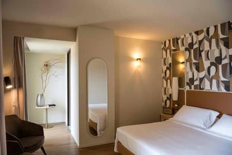 Columbus Urban Resort — hotel room