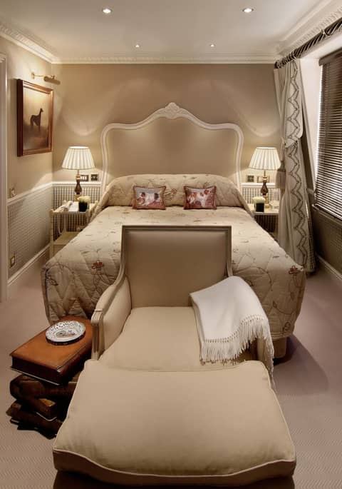 Egerton House — hotel room
