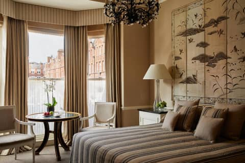 Egerton House — hotel room