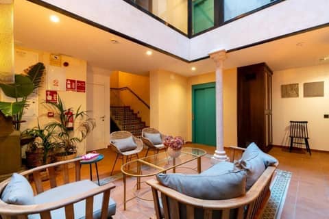 Suites San Pablo — recepcion & lobby