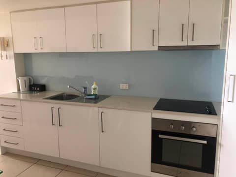 Windsurfer Resort — kitchen