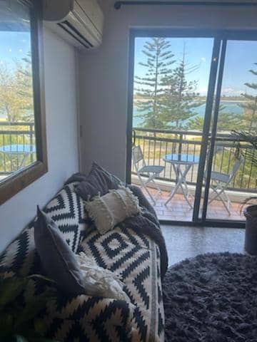 Windsurfer Resort — hotel room