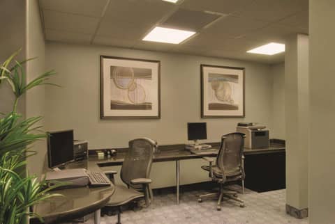 Embassy Suites by Hilton Phoenix Biltmore — photo 8