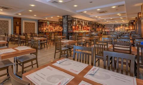 Armas Gul Beach — dining