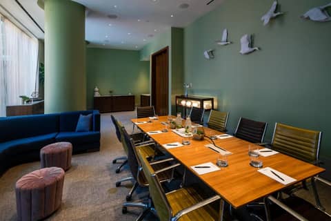 Kimpton Hotel Eventi by IHG — meeting room