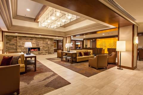 DoubleTree by Hilton Pittsburgh-Green Tree — recepcion & lobby