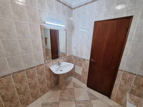 Cerro Atlantico by Umbral — bathroom