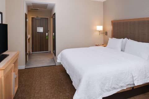 Hampton Inn & Suites Denver-Speer Boulevard — photo 7