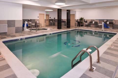 Hampton Inn & Suites Denver-Speer Boulevard — photo 9