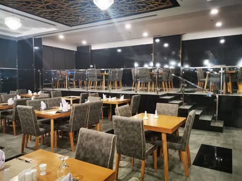 Parkside Plaza Muscat — photo 4