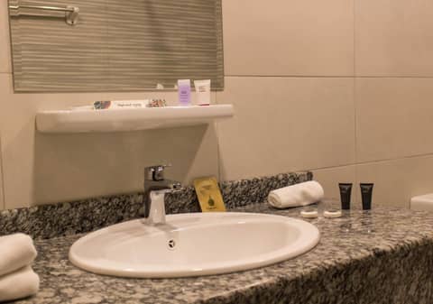Parkside Plaza Muscat — photo 8