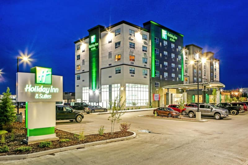 Holiday Inn Hotel & Suites - Calgary Airport North by IHG — building