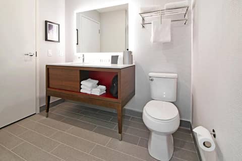 Holiday Inn Hotel & Suites - Calgary Airport North by IHG — photo 4