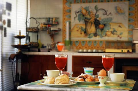 Hotel Toledo — kitchen