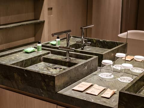 Pulso Hotel Faria Lima — bathroom