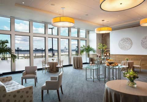 Hilton Philadelphia at Penn's Landing — photo 6