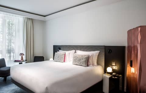 Fauchon L'Hotel Paris — hotel room