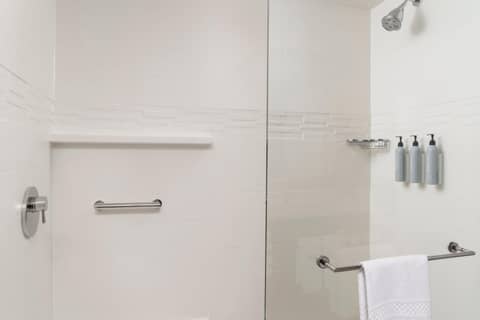 Residence Inn by Marriott Milwaukee West — photo 8