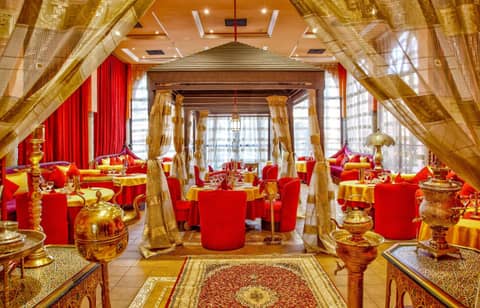 Royal Mirage Deluxe — dining