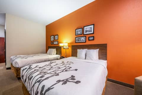 Restwell Inn & Suites I-45 North — photo 9