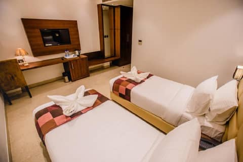 HOTEL TEN SQUARE - 5 Minutes from The Taj Mahal — photo 2